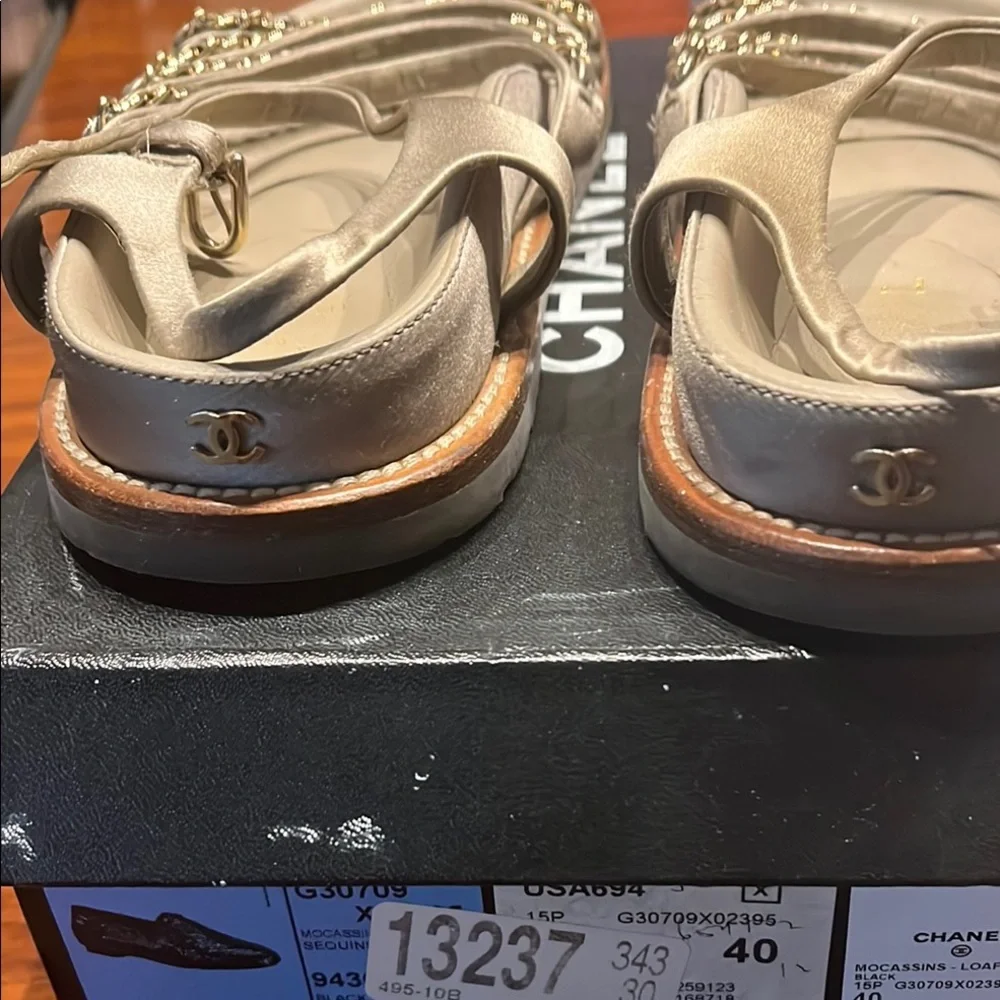 Chanel Women's Cream Sandals - Picture 2 of 8